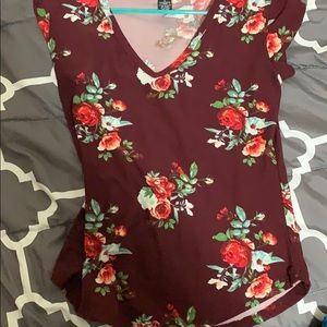 Tee-shirt I used to where but it's way outta my 😈